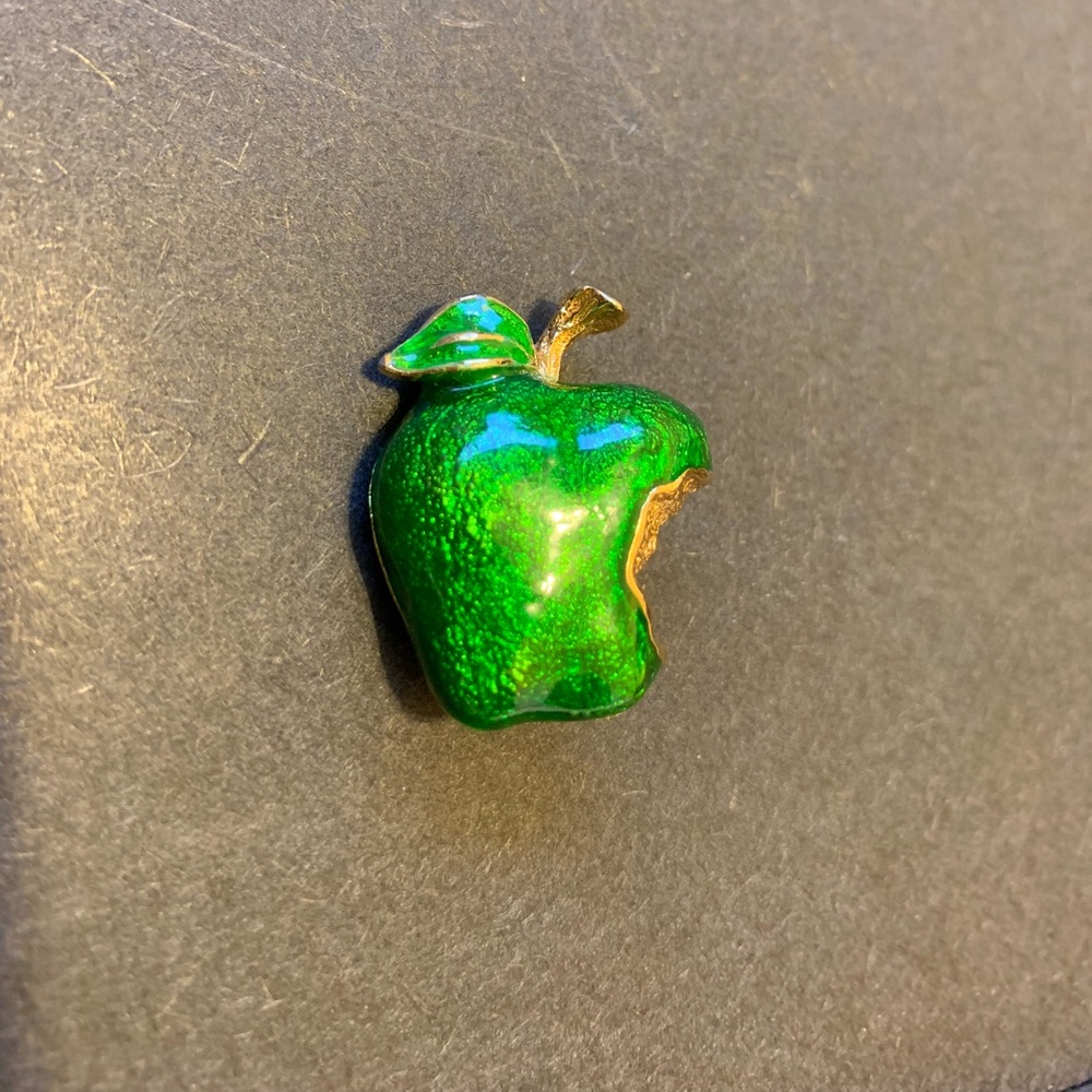 Beautiful Green & Gold Apple Brooch